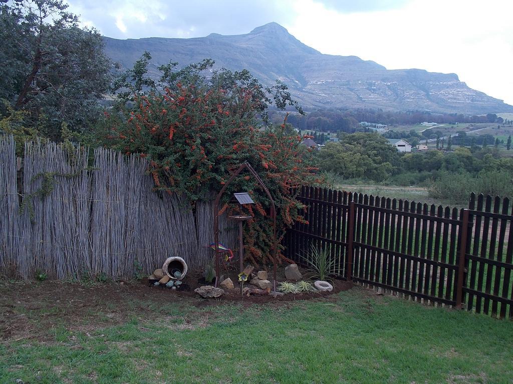 Mystic Mountain Guest House Clarens Exterior photo